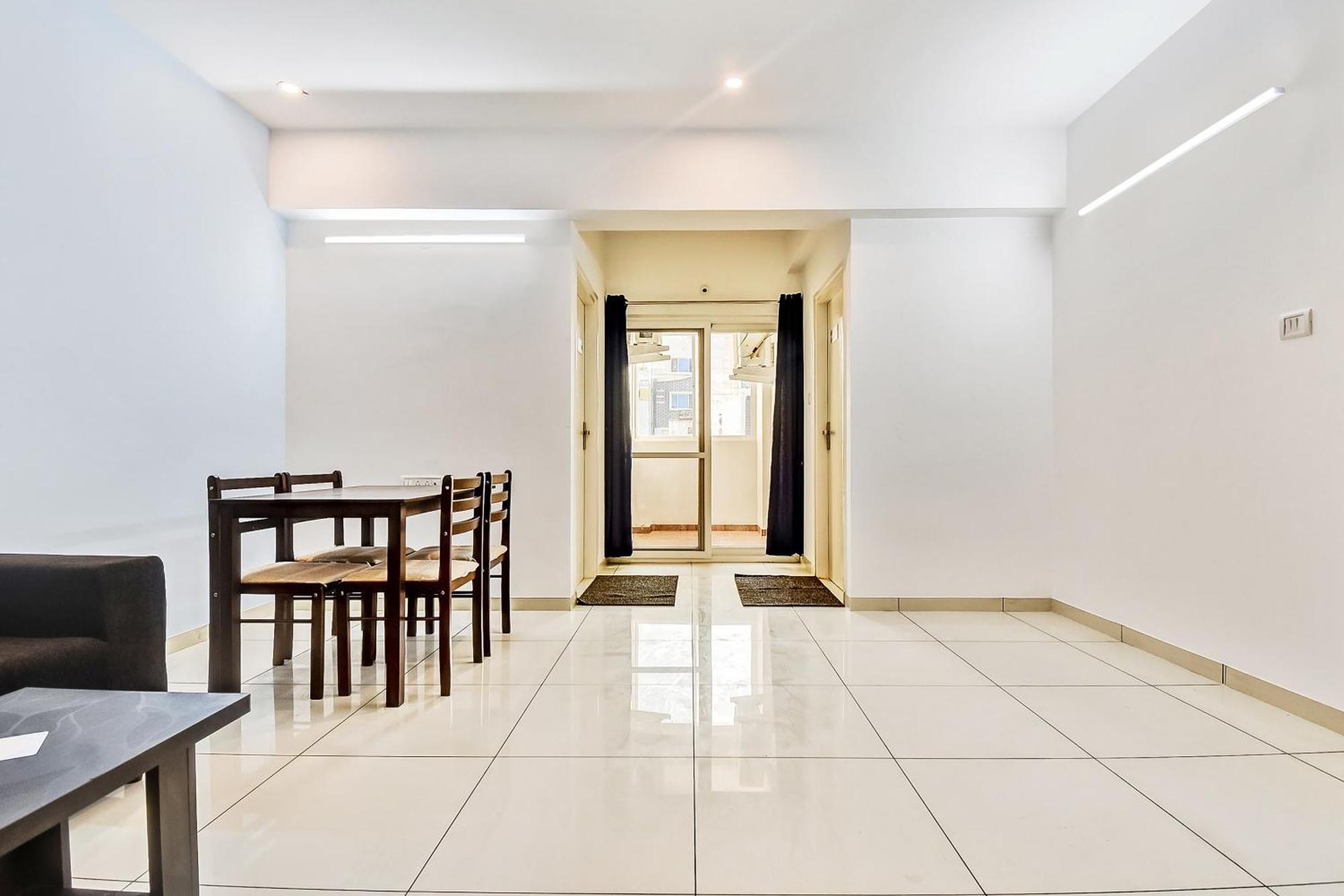 Hotel O Crystal Inn Bangalore Exterior photo