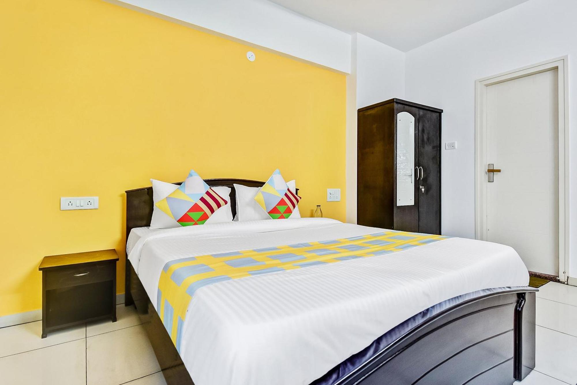 Hotel O Crystal Inn Bangalore Exterior photo